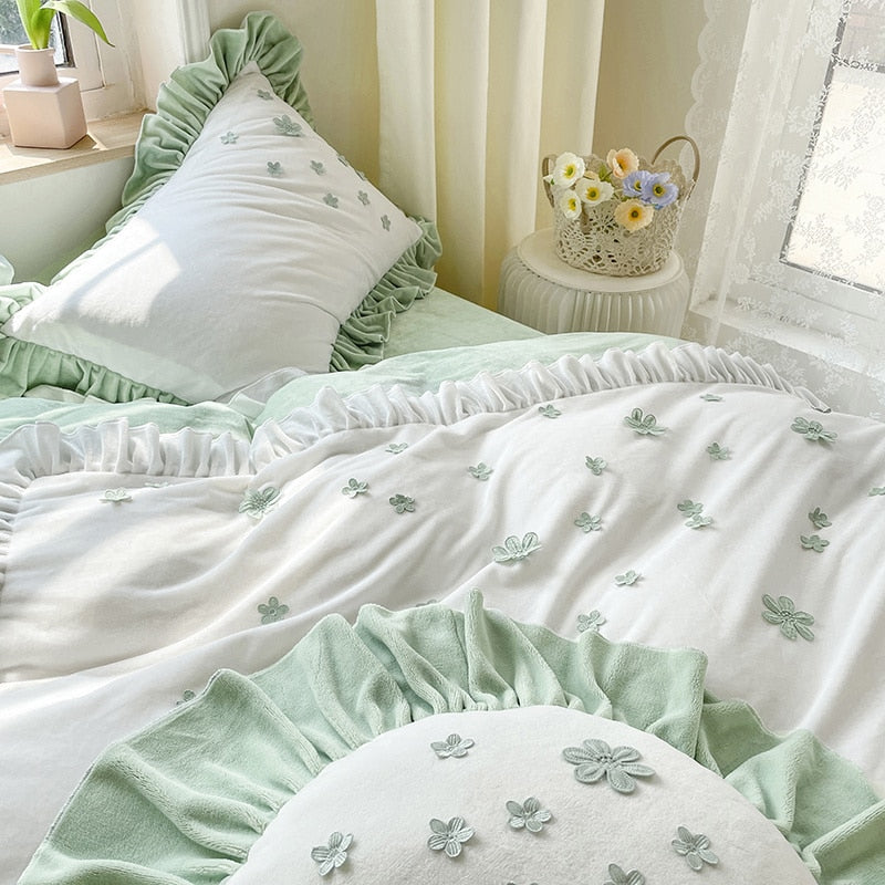 Ihomed Flowers Embroidery Princess Bed Skirt Bedding Set Shaggy Velvet Fleece Ruffles Duvet Cover Quilt Cover Set Bed Sheet Pillowcases