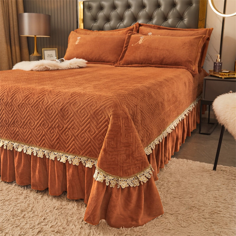 Ihomed Luxury high Quality Solid Color Quilted Crystal Velvet Lace Ruffles Bedspread Bed Skirt Mattress Cover Pillowcases Bedding Set