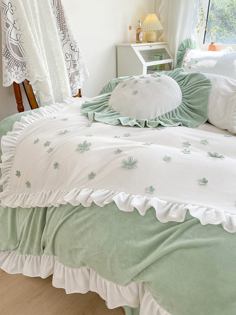 Ihomed Flowers Embroidery Princess Bed Skirt Bedding Set Shaggy Velvet Fleece Ruffles Duvet Cover Quilt Cover Set Bed Sheet Pillowcases