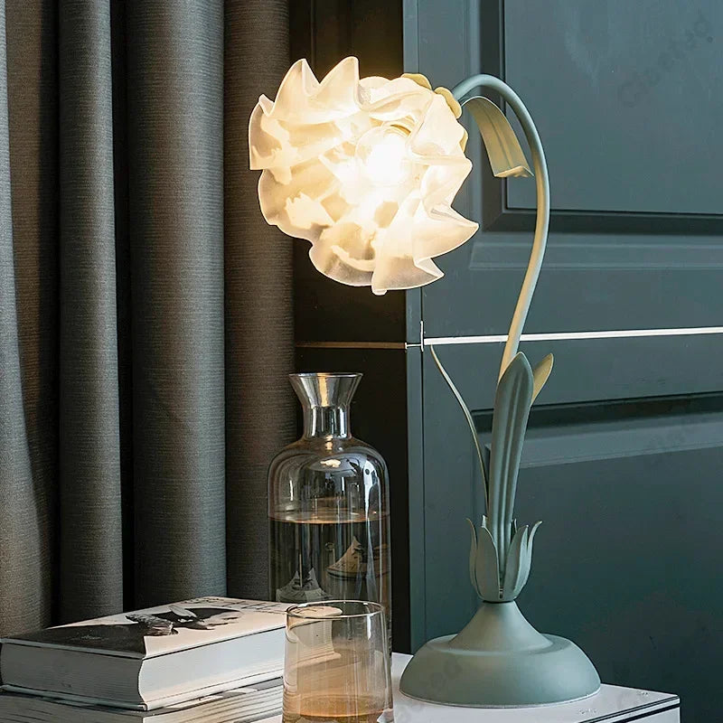 Ihomed Retro French Romantic Flower Desk Lamp Atmosphere Sense Bedside Table Lights Cream Style Pastoral Country for Home Bedroom