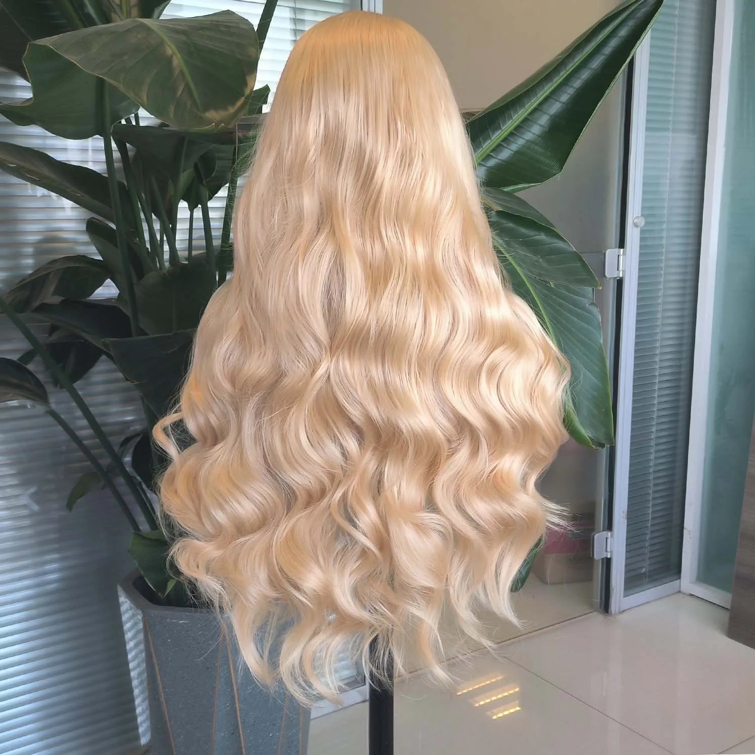 Ihomed Blonde Wig Loose Body Wave Synthetic Lace Front Wig Glueless Natural Hairline Blond Long Curly Hair Frontal Wigs for Women