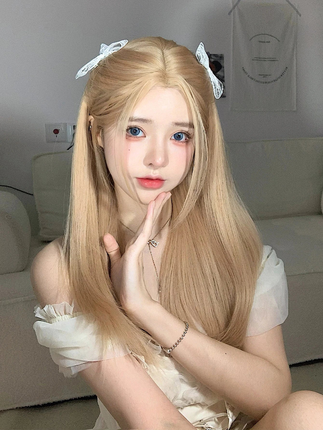 Ihomed 24Inch Blonde Golden Color Synthetic Wigs Middle Part Long Natural Straight Hair Wig for Women Daily Use Cosplay Heat Resistant