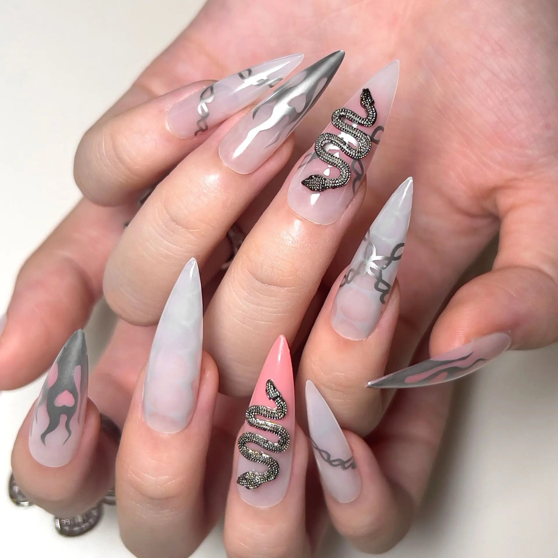 Ihomed 24Pcs Long Almond Stiletto False Nails Silver Base Ivy Design Press on Fake Nails Simple Wearable Nail Tips with Glue