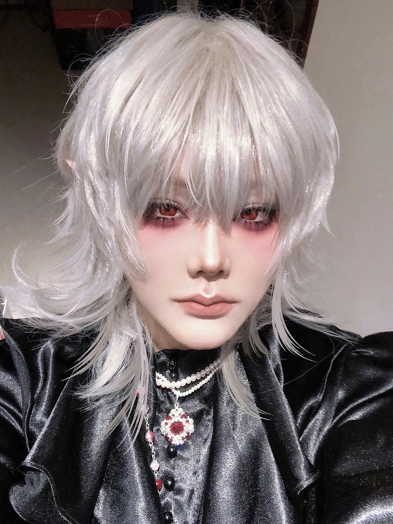 Ihomed 16Inch Silver White Color Handsome Synthetic Wig With Bang Medium Natural Wavy Hair Wig for Man or Women Cosplay Heat Resistant