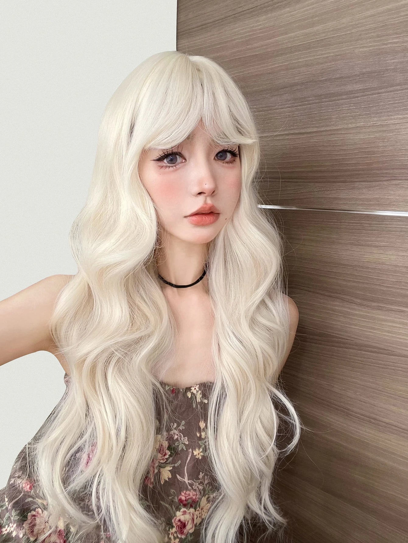 Ihomed 28Inch Blonde Platinum Golden Lolita Synthetic Wigs With Bang Long Wavy Hair Wig for Women Cosplay Daily Use Heat Resistant