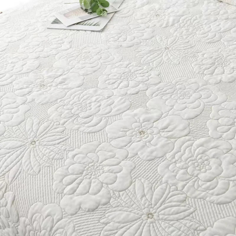 Ihomed 1/3pc luxury euro style Bedspread on the bed plaid cotton filling bed cover Embroidered Mattress topper for summer home blanket