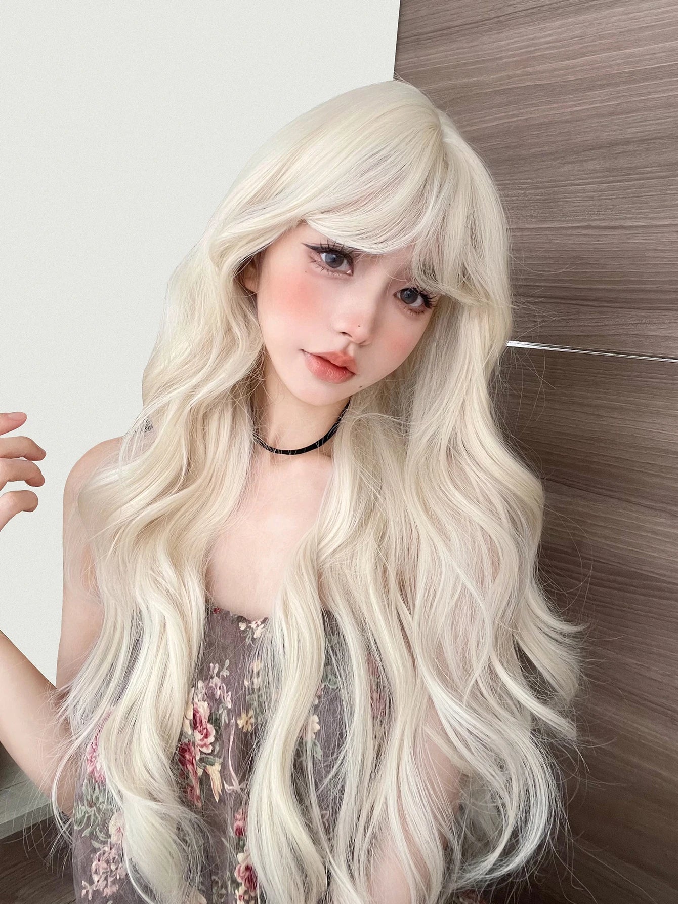 Ihomed 28Inch Blonde Platinum Golden Lolita Synthetic Wigs With Bang Long Wavy Hair Wig for Women Cosplay Daily Use Heat Resistant