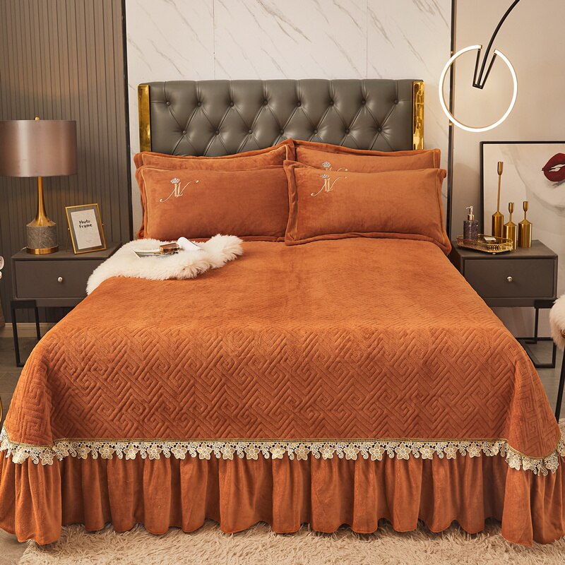 Ihomed Luxury high Quality Solid Color Quilted Crystal Velvet Lace Ruffles Bedspread Bed Skirt Mattress Cover Pillowcases Bedding Set