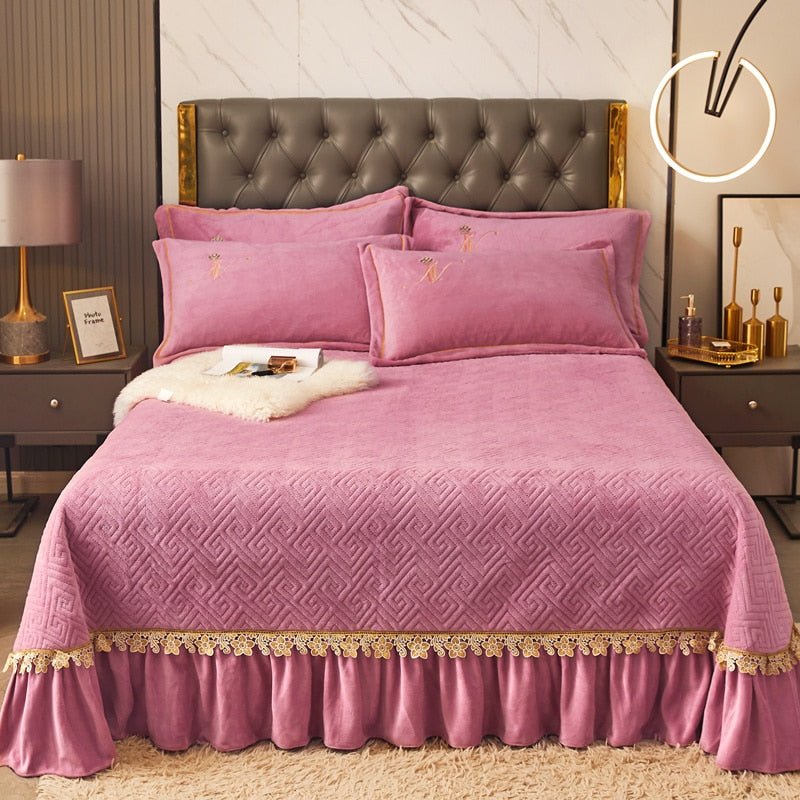 Ihomed Luxury high Quality Solid Color Quilted Crystal Velvet Lace Ruffles Bedspread Bed Skirt Mattress Cover Pillowcases Bedding Set